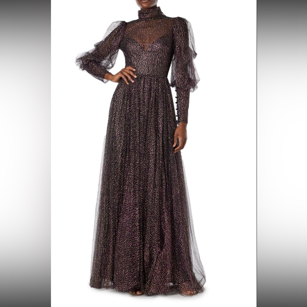 Monique Lhuillier NEW WITH TAGS Elegant Long Sleeve Glitter Tulle Gown